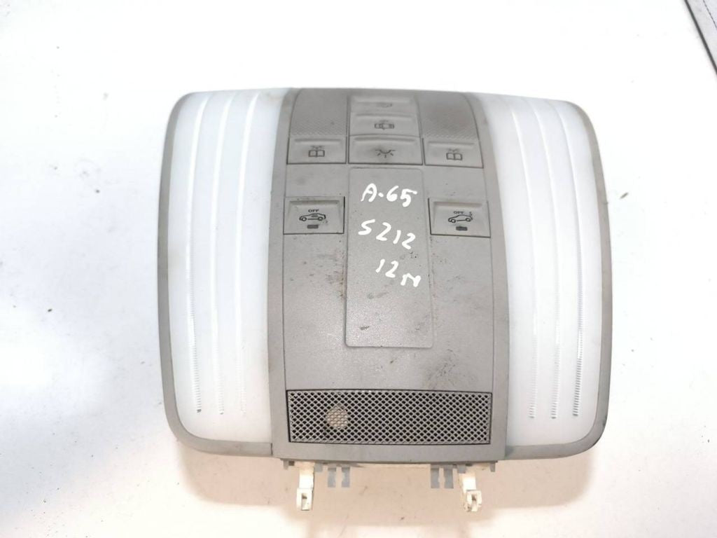 Mercedes-Benz E W212 2011 front dome seat light A2129066401 