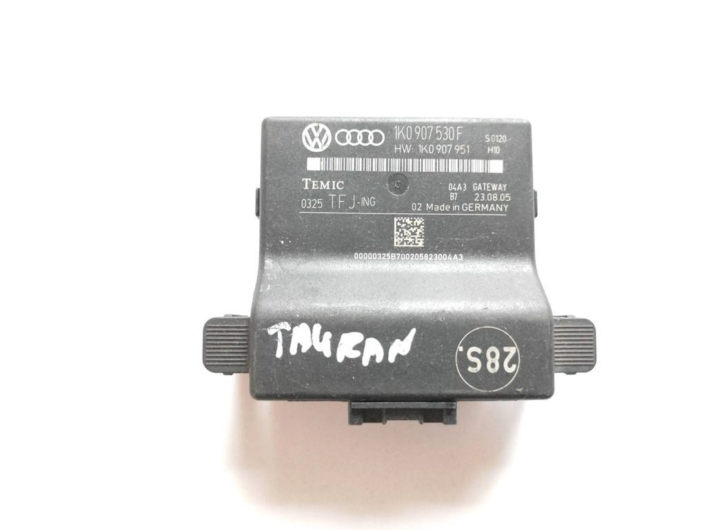 Volkswagen Golf V 2003 Petrol Gateway control module 1K0907530F 
