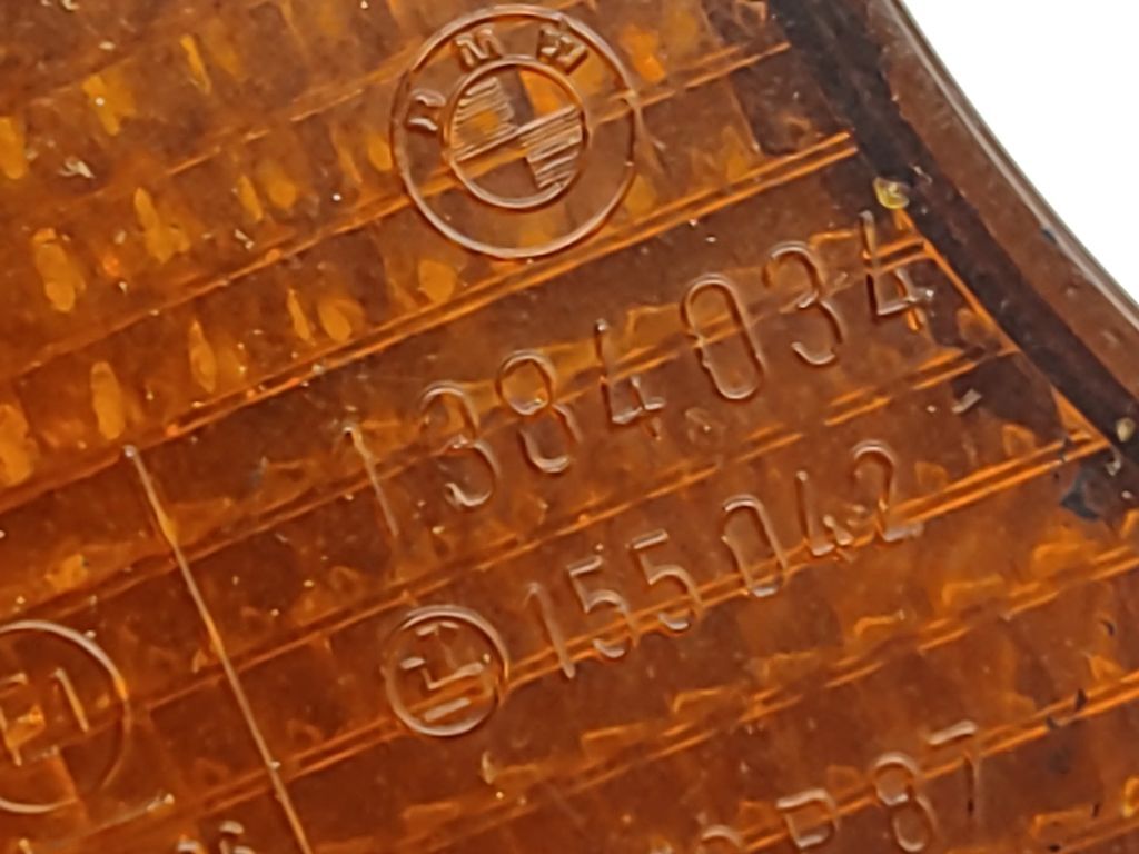 BMW 520 Series E34 1992 front right turn indicator light 1384034 