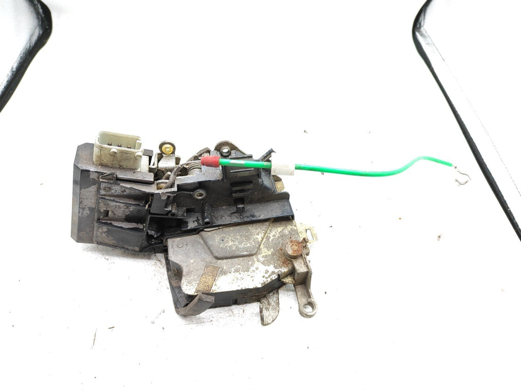 BMW 5 SERIES E39 530D Diesel 2001 LHD Front Right Door Exterior Lock 67118352165