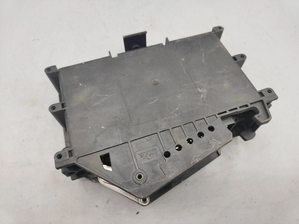 Volkswagen Golf III 1995 ABS control unit module 1H0907379D 