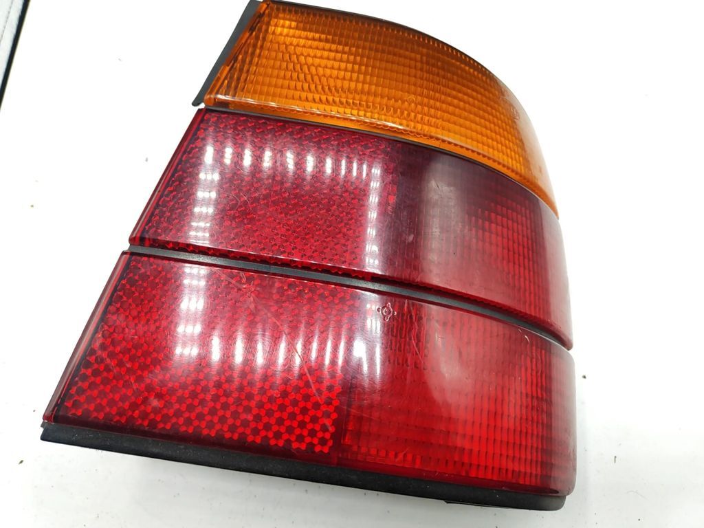 BMW 5 Series E34 1992 rear right side tail light lamp 1384010R 