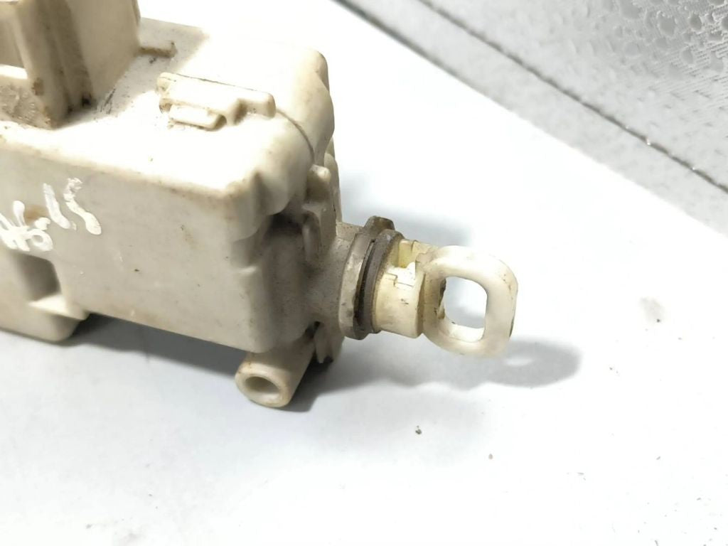 Audi A6 S6 C5 4B 1997 Tailgate boot lock latch motor 3B0862159A 