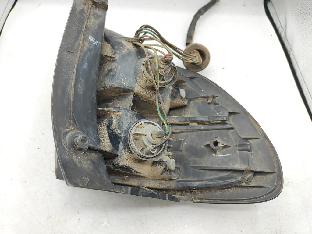 Mazda 626 Caravan 2001 LHD Rear Right Side Taillight Lamp Light R2265R