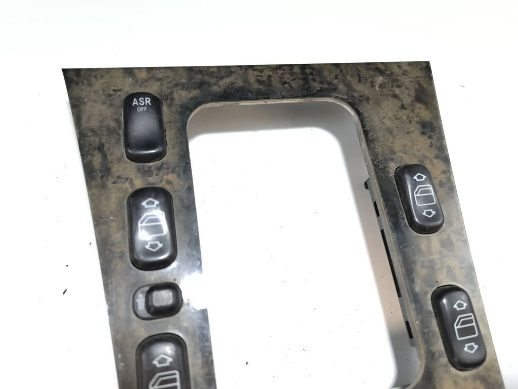 Mercedes-Benz E W210 1996 Wood Gear shifter surround trim plastic 486010 