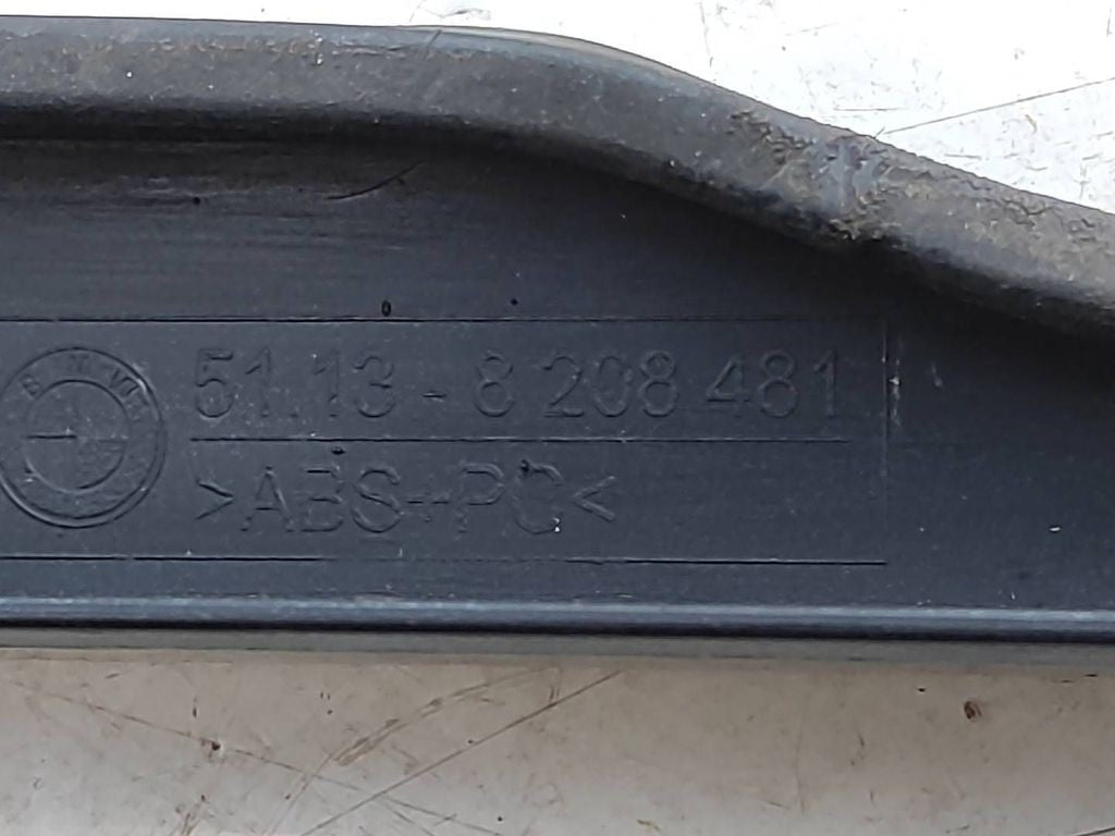 BMW 3 E46 2001 Left headlight headlamp surround trim 8208481 