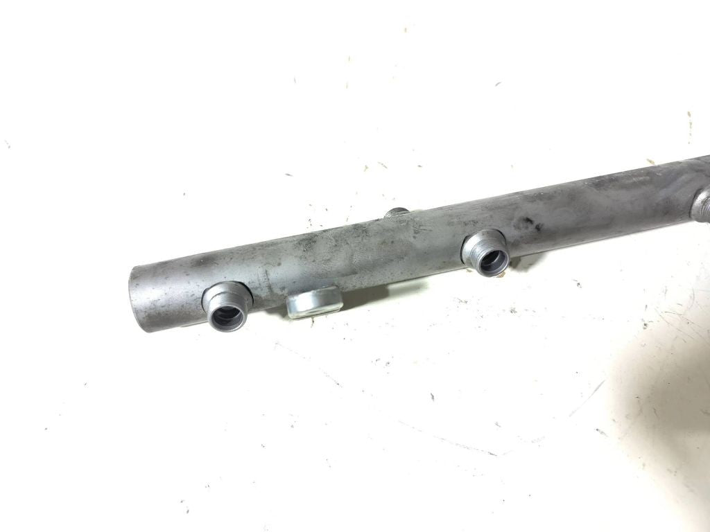 Mercedes-Benz E W211 2005 Diesel fuel rail line pipe A6420702695 