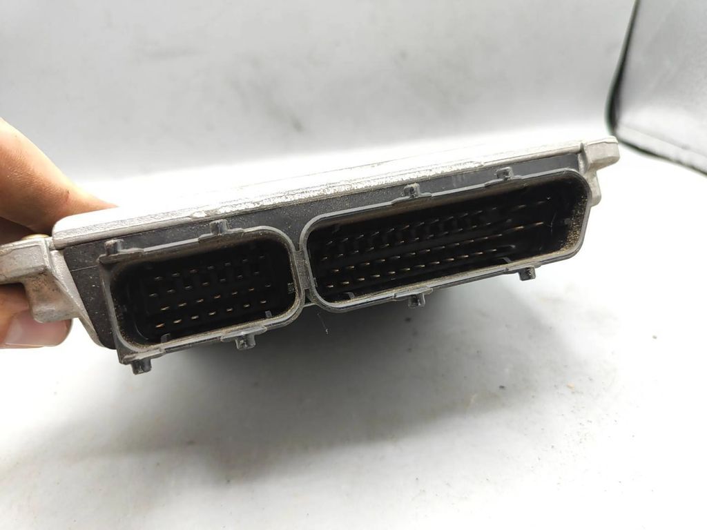 Volkswagen PASSAT B5 1999 038906018P Engine control unit module ECU 