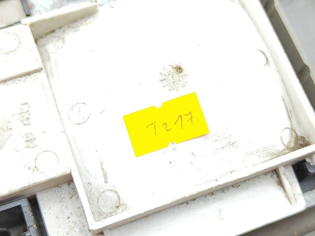 Alfa Romeo 145 - 146 1998 front seat light 08813000 