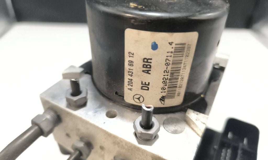 Mercedes-Benz C W204 2011 ABS Pump A2044316912 