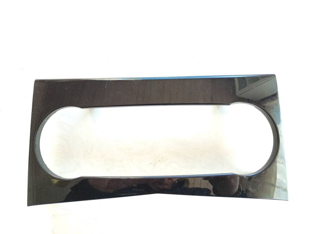 Mercedes-Benz C W204 2012 AC heater control trim A2046800390 