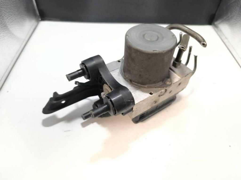 Mercedes-Benz E W212 2011 ABS Pump 0265236369 