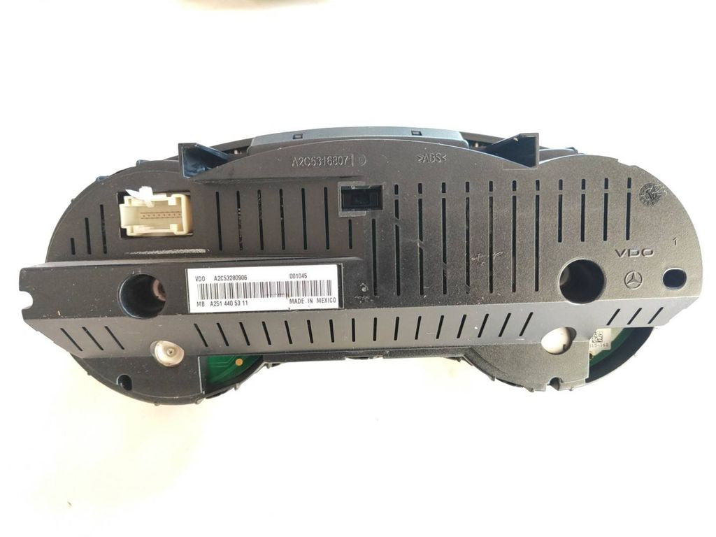 Mercedes-Benz R W251 2007 speedometer instrument cluster A2514405311