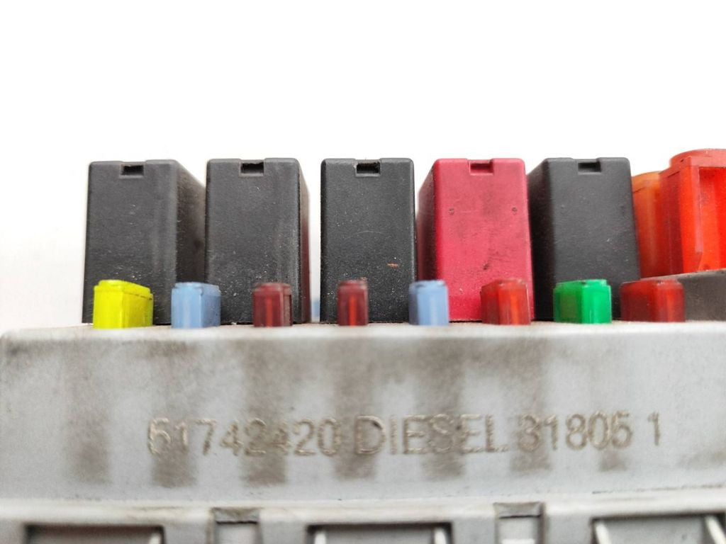 Alfa Romeo 147 2006 Fuse module 51742420 