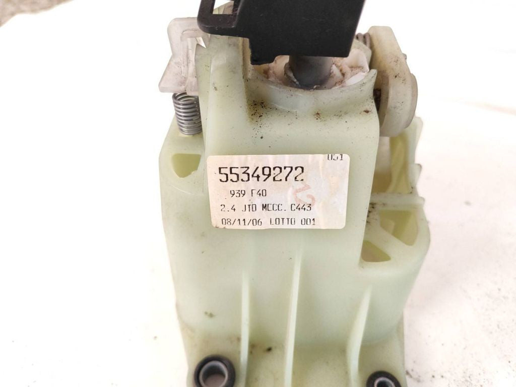 Alfa Romeo 159 2.4JTDM 2007 gear selector shifter 55349272 