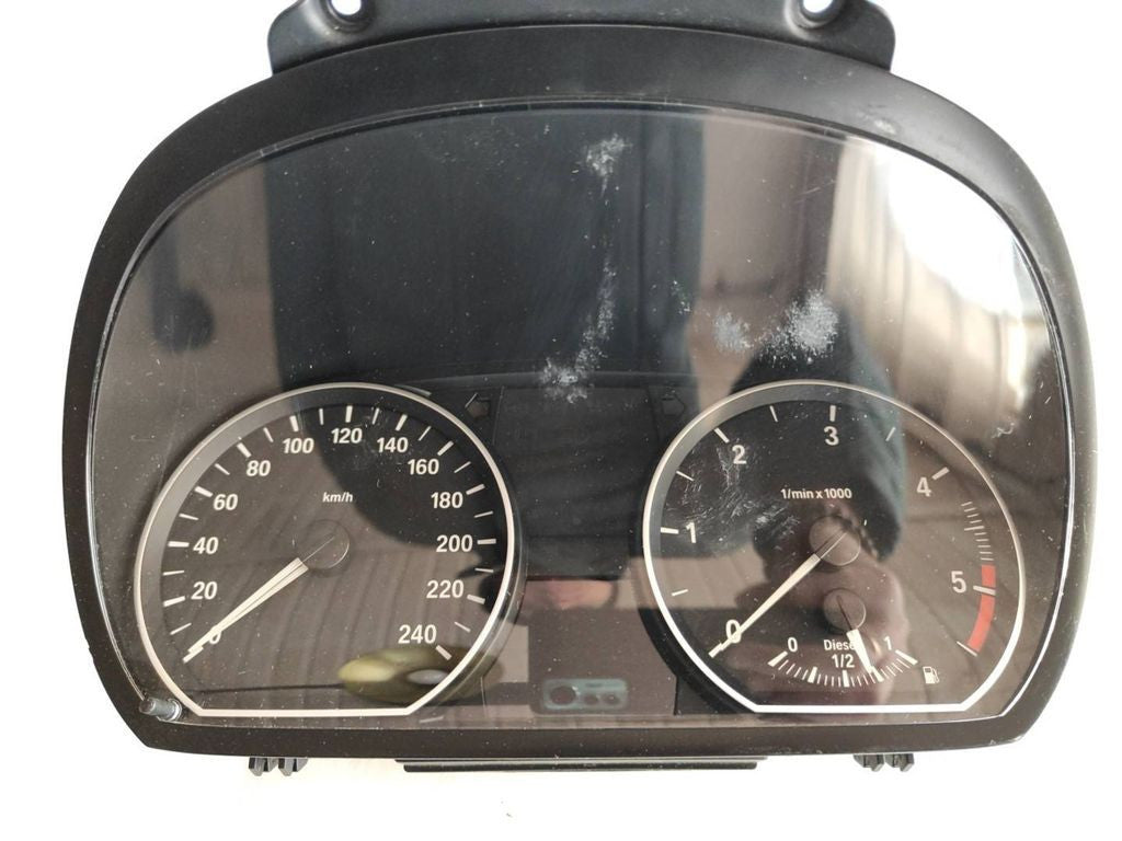 BMW 1 E81 E87 2007 Diesel speedometer instrument cluster 9166821 