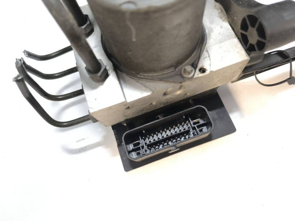 Mercedes-Benz E W212 2011 ABS Pump 0265236369 