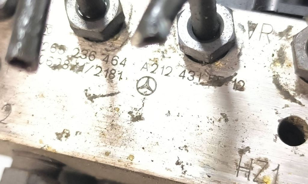 Mercedes-Benz E W212 2012 ABS Pump 0265236464 