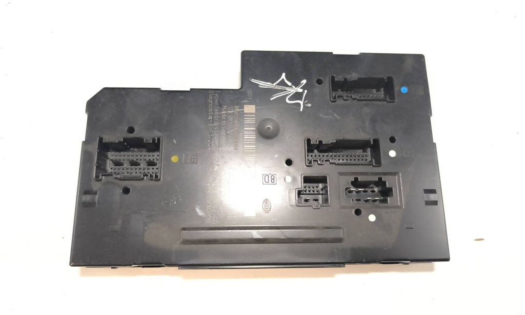 Mercedes-Benz C W204 2012 Diesel SAM control unit 2049060205 5DK01102211