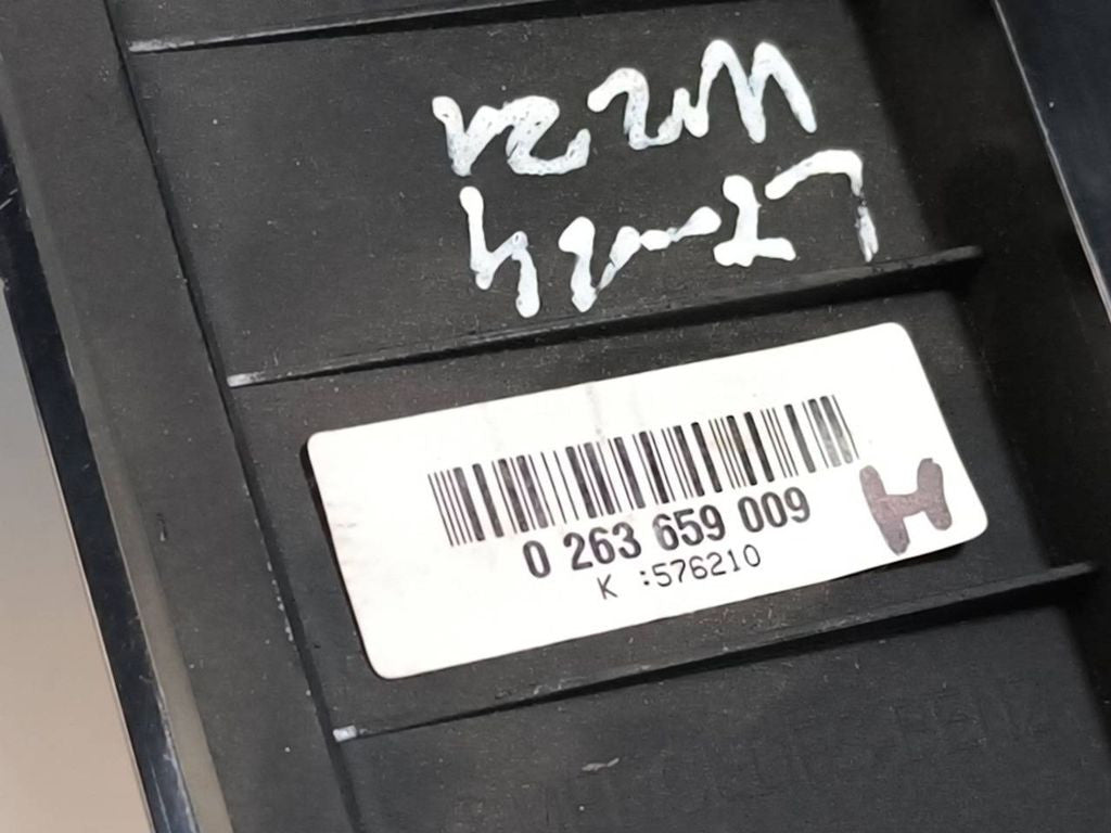 Mercedes-Benz S W221 2007 Dashboard LCD screen display 0263659009 