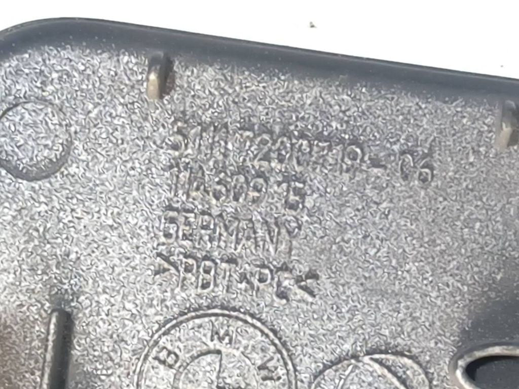 BMW 5 F10 F11 2012 Headlight washer cap cover 7200719 