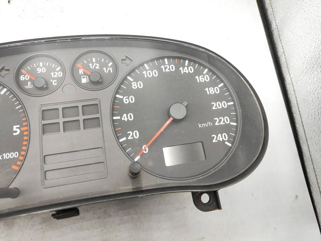 8L0919860 Audi A3 S3 8L 2000 Diesel speedometer instrument cluster 