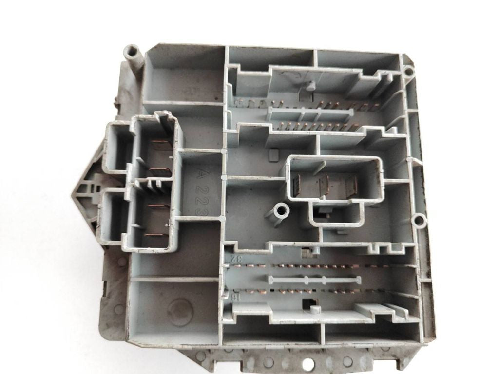 Alfa Romeo 147 2006 Fuse module 51742420 