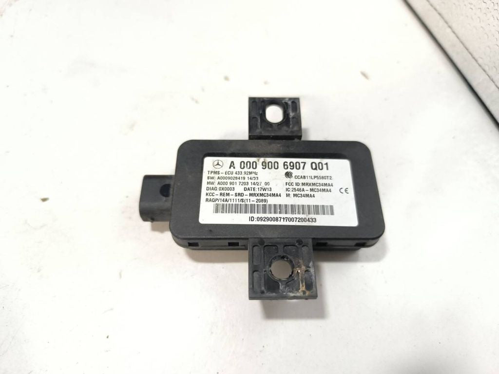 Mercedes-Benz C W205 2014 Tyre pressure control module A0009006907 