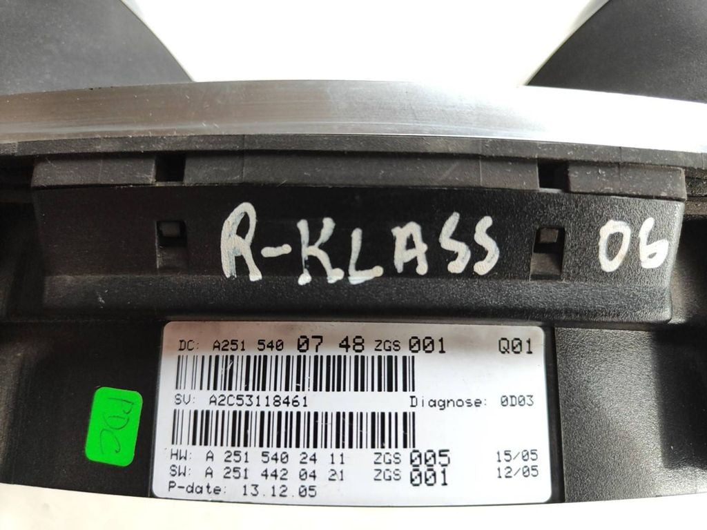 Mercedes-Benz R W251 2007 speedometer instrument cluster A2515400748 