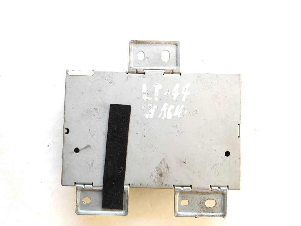 Mercedes-Benz C W204 2009 media control unit module A2049005704 