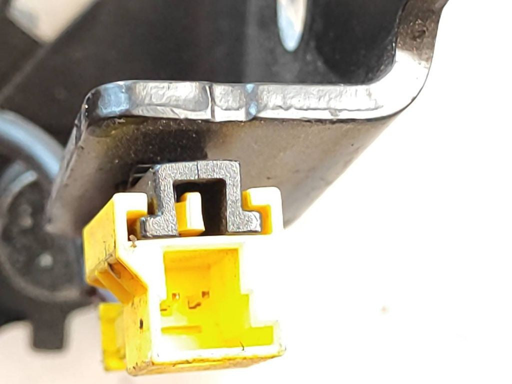 Mercedes-Benz E C207 W207 2012 Rear seat belt buckle A2048601069 