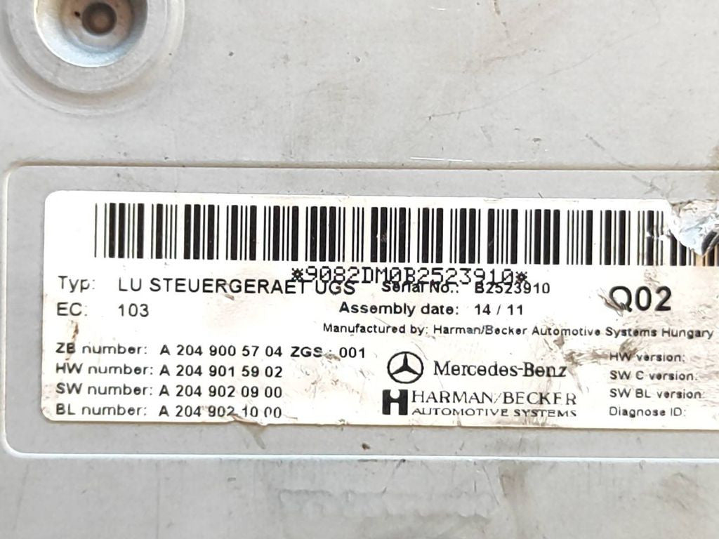 Mercedes-Benz C W204 2009 media control unit module A2049005704 