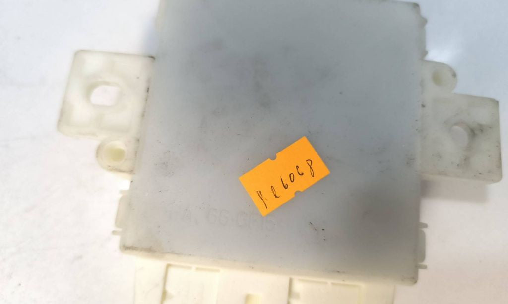 Mercedes-Benz E C207 W207 2011 Parking PDC control unit module A2125454832