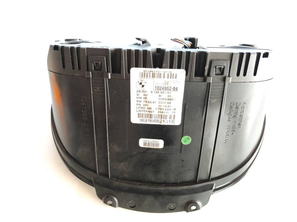BMW 1 E81 E87 2007 Diesel speedometer instrument cluster 9166821 