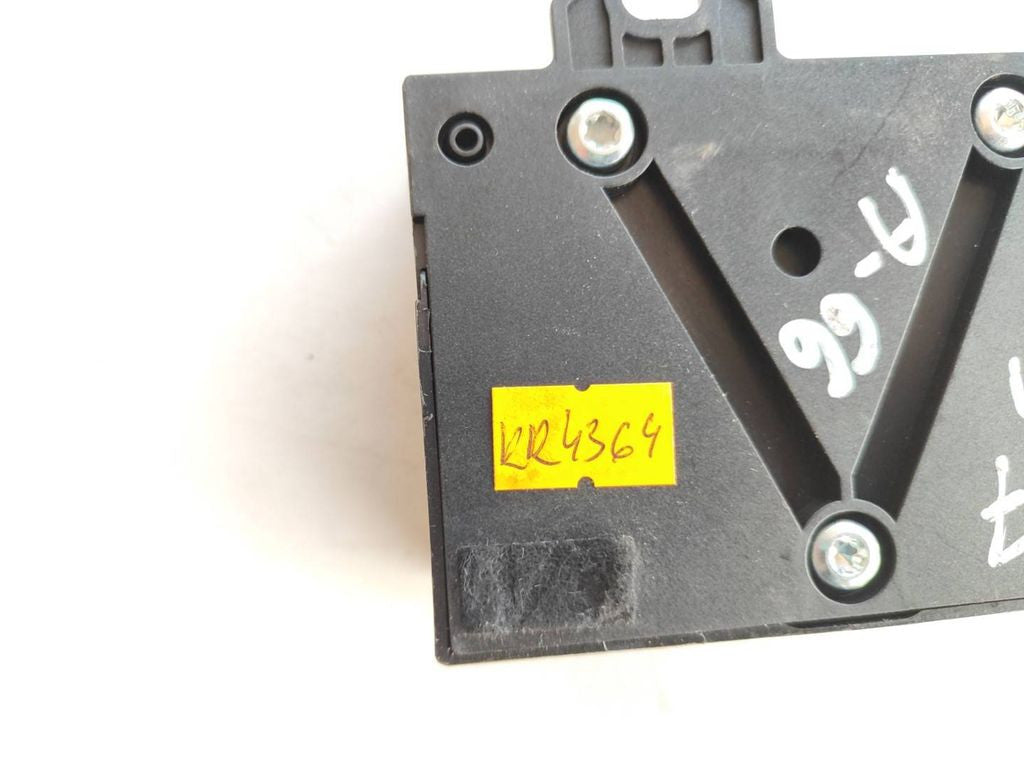 Mercedes-Benz E A207 2009 Fuel injection pump control unit module A2124400414