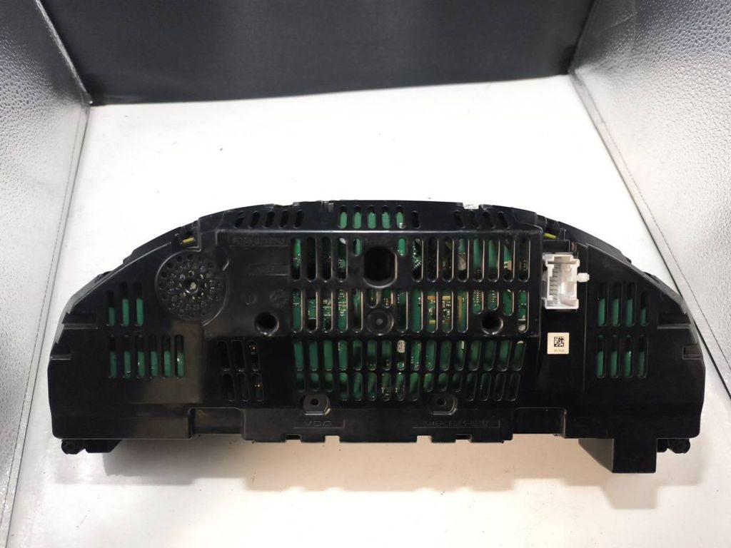 Mercedes-Benz E W212 2010 speedometer instrument cluster A2129002509 