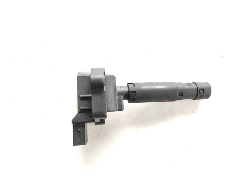 Mercedes-Benz C W203 2000 High voltage ignition coil A0001502580 