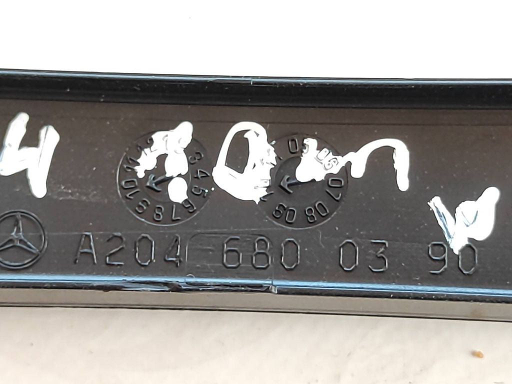 Mercedes-Benz C W204 2012 AC heater control trim A2046800390 