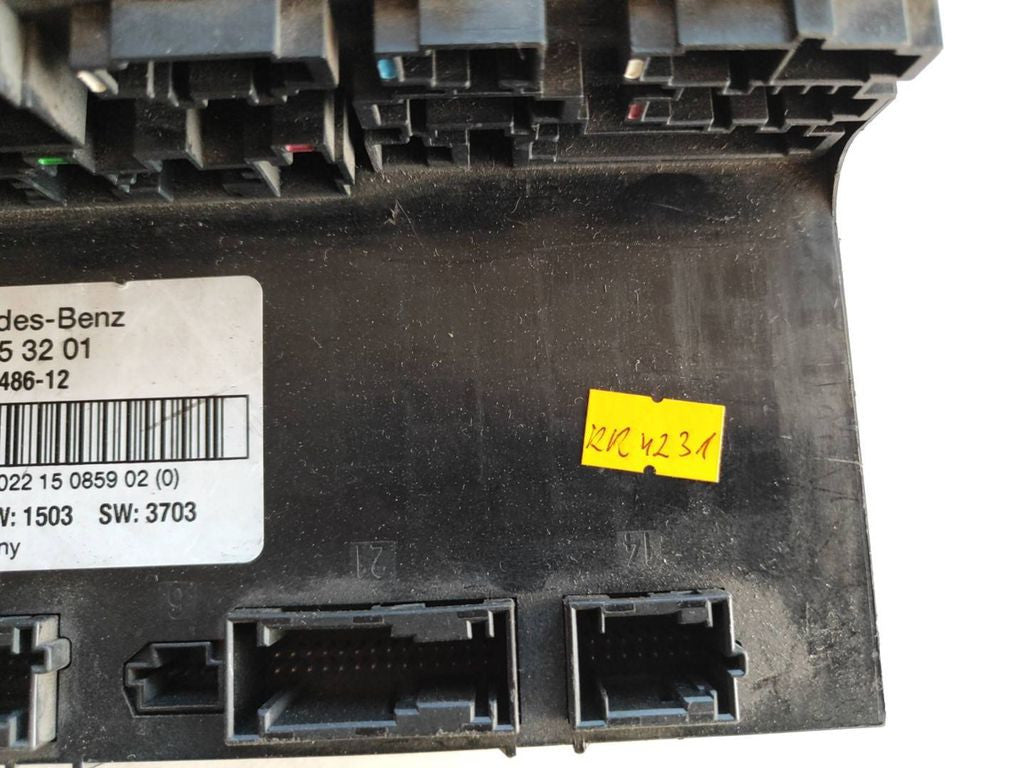 Mercedes-Benz C W203 2003 Comfort convenience body module 2035453201 