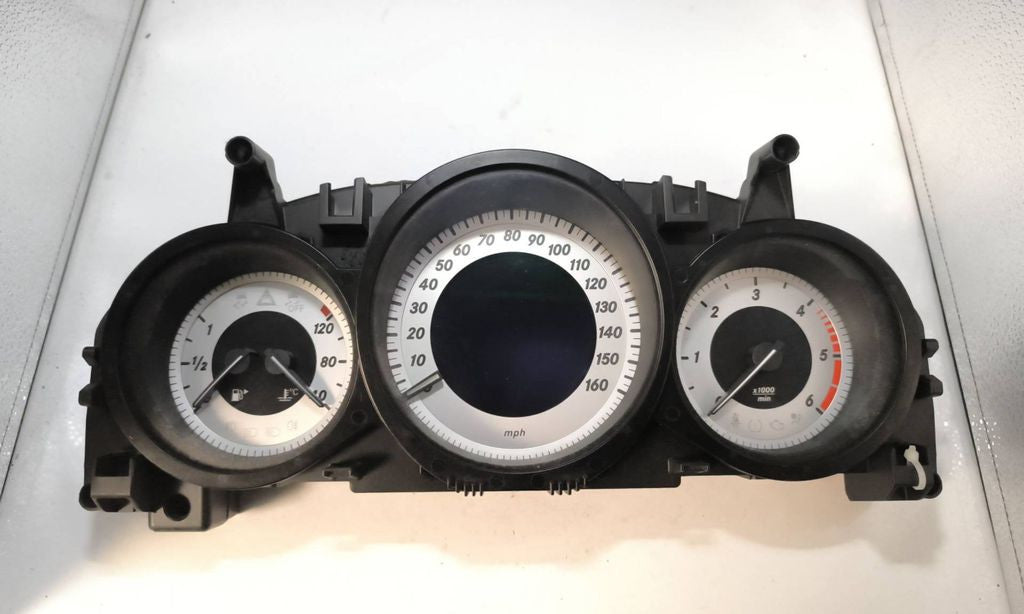 Mercedes-Benz C W204 2011 speedometer instrument cluster A2049004408 